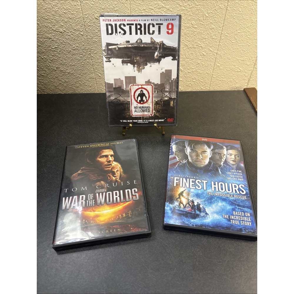 Lot of 3 DVDs~War of the Worlds~The Finest Hours~District 9